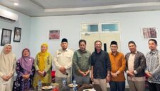 Wakil Rektor UIN STS Jambi bersama Kepala Kanwil Kementerian HAM Provinsi Jambi dan jajaran berfoto bersama usai pertemuan silaturahmi, Kamis (30/7/2026).(poto: jambiprima.com).