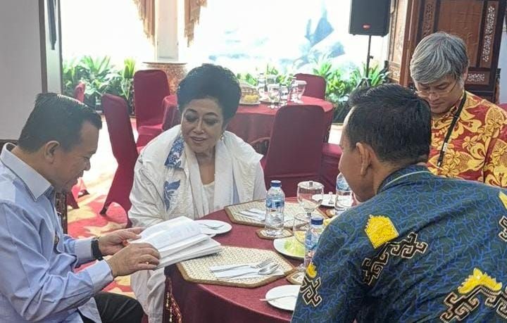 Gubernur Jambi Terima WALUBI dalam ajang silaturahmi yang berlangsung hangat di Rumah Dinas Gubernur Jambi pada Selasa (21/07/2026) pagi.(poto: jamberita.com)
