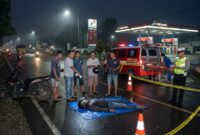 Iluastrsi Seorang pemuda asal Kota Jambi tewas di tempat usai mengalami insiden tragis.( poto: AI).