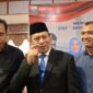 Direktur RSUD Raden Mattaher Jambi, drg Iwan Hendrawan MARS (Tengah), Wadiryan Dr Anton (Kiri), Wadirum Dr Mustarhadi (Kanan).(poto : jamberita.com).