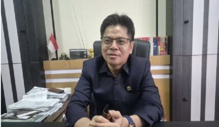 Anggota DPRD Jambi Ansori Hasan mendesak pemerintah menentukan status penambangan emas tanpa izin guna mencegah konflik sosial di masyarakat.