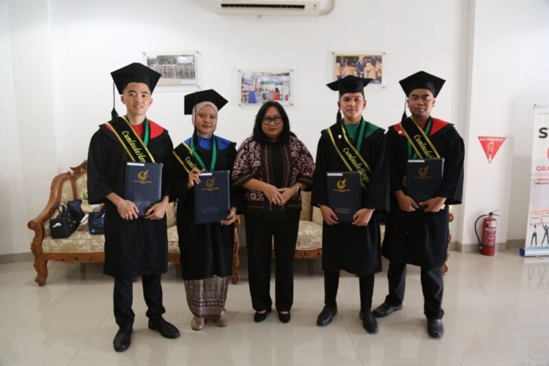 Pemberian Beasiswa PetroChina Jabung Cepu ini berhasil mengantarkan empat mahasiswa.(poto: jamberita.com).