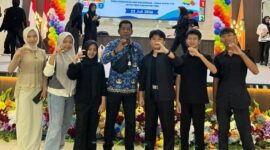 Perwakilan siswa MAN 2 Tebo yang tergabung dalam Forum Anak Daerah (FAD) tampil membawakan drama bertajuk 