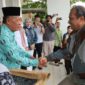 Wakil Gubernur Jambi Abdullah Sani menyambut langsung kedatangan Wamenkum beserta rombongan di Ruang VIP Bandara Sultan Thaha Jambi.(poto: jambilink.id)