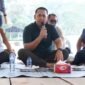 Bupati Merangin M. Syukur memberikan arahan saat memimpin rapat pemantapan akhir persiapan MTQH ke-52 Kabupaten Merangin di Desa Bukit Batu, Kecamatan Sungai Manau, Selasa (14/7/2026).(poto: jambiprima.com).