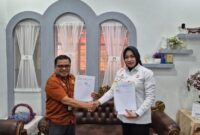 Kanwil Kemenkum Jambi dan STIE Sakti Alam Kerinci sepakat menandatangani PKS penguatan Sentra Kekayaan Intelektual untuk karya akademik.(poto: jamberita.com).