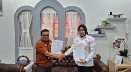 Kanwil Kemenkum Jambi dan STIE Sakti Alam Kerinci sepakat menandatangani PKS penguatan Sentra Kekayaan Intelektual untuk karya akademik.(poto: jamberita.com).