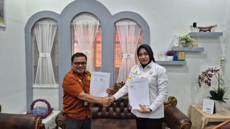 Kanwil Kemenkum Jambi dan STIE Sakti Alam Kerinci sepakat menandatangani PKS penguatan Sentra Kekayaan Intelektual untuk karya akademik.(poto: jamberita.com).