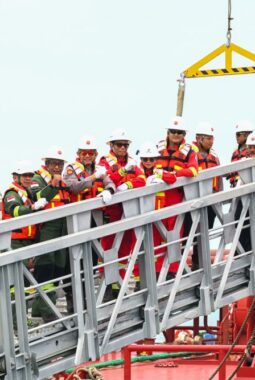 Kapolda Jambi Kunjungi FSO Ship 115 PetroChina untuk Memperkuat Pengamanan Hulu Migas di Selat Berhala