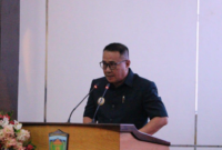Wali Kota Sungai Penuh Alfin SH menghadiri Rapat Paripurna DPRD Kota Sungai Penuh pada Senin (27/7).(poto: istimewa).