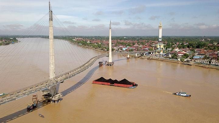 Pemkot Jambi dan Perumda Tirta Mayang siapkan penyesuaian teknis intake air dan mobil tangki guna atasi krisis air bersih.(poto: jambiprima.com). 