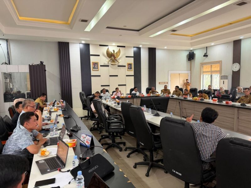 Rapat Badan Anggaran bersama BKAD.(poto: jamberita.com)