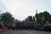 Ribuan warga memadati kawasan Makodim 0415/Jambi untuk mengikuti kegiatan jalan santai pada Minggu (26/7/2026).(poto: jamberita.com)
