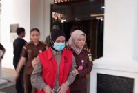 Tersangka eks Kades sungai pandan berinisial AF.(poto: jambiprima.com).