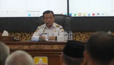 Gubernur Jambi Al Haris menegaskan ASN harus mematuhi kebijakan WFH agar efisiensi anggaran operasional pemerintah benar-benar tercapai, Kamis (23/7/2026).(poto: tribunjambi.com)