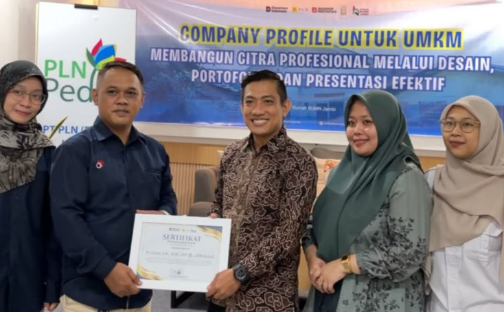 UBR Jambi menggelar kegiatan Pengabdian kepada Masyarakat untuk menguatkan kapasitas para pelaku usaha mikro, kecil, dan menengah.(poto: jamberita.com)