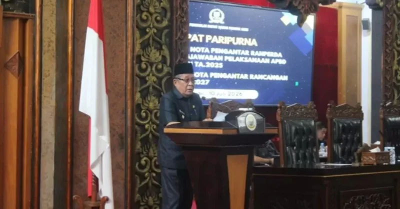 Wakil Gubernur Jambi, Abdullah Sani menyampaikan nota pengantar Rancangan Kebijakan Umum APBD (KUA) dan Prioritas Plafon Anggaran Sementara (PPAS) Tahun 2027.( poto: istimewa).