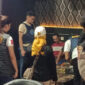 Satpol PP Kota Jambi menggelar razia ke sejumlah tempat hiburan malam, Jumat malam.(poto: infojambi.com).