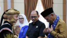 Wakil Wali Kota Sungai Penuh Azhar Hamzah menghadiri acara pelantikan Pengurus DPC IWAPI Kota Sungai Penuh periode 2026–2031 pada Selasa (4/8).(poto: istimewa).