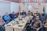 Sekretaris Daerah Merangin, Zulhifni, memimpin langsung rapat evaluasi pada Kamis (27/8).(poto: meranginkab.go.id).