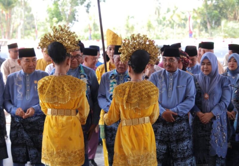 Dewan Perwakilan Rakyat Daerah menggelar Rapat Paripurna Istimewa memperingati Hari Jadi Tanjab Barat ke-61 di Gedung DPRD, Senin (10/08/2026).(poto: jamberita.com).