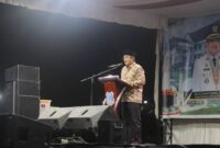 Bupati Tanjung Jabung Barat Drs H Anwar Sadat M Ag resmi mencanangkan Bulan Serengkuh Dayung 2026 di Alun-alun Kota Kuala Tungkal pada Sabtu (1/8/2026).(poto: jamberita.com).