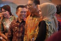 Gubernur Jambi Al Haris bersama Menteri Kebudayaan Republik Indonesia Fadli Zon meresmikan pembukaan Festival Pusparagam Negeriku Jambi pada Jumat malam (31/7/2026).(poto: jamberita.com).