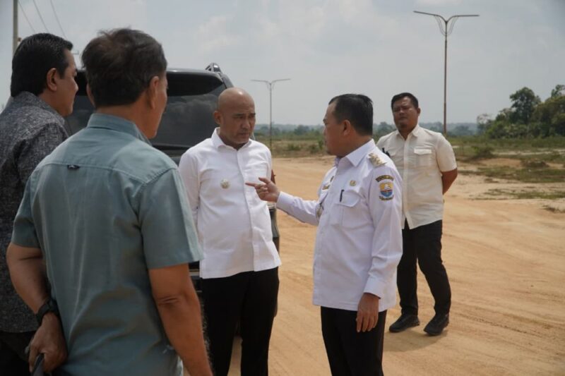 Gubernur Jambi Al Haris meninjau langsung lokasi penataan pembangunan Sekolah Rakyat Bungo dan Kompleks Perumahan BTN Bungo Green City pada Rabu (5/8/2026).(poto: jamberita.com).