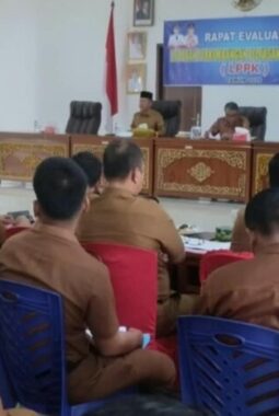 Wabup Merangin Cecar OPD dan Instruksikan Camat Kawal Proyek Fisik
