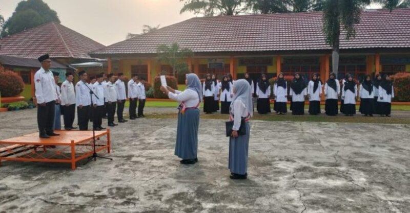 Suasana upacara bendera Senin di lapangan utama MAN 2 Tebo, Senin (10/8/2026).(poto: jambiprima.com).