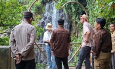 Evaluator UNESCO Kagumi Kekar Kolom Air Terjun Serintik Hujan Paneh Merangin