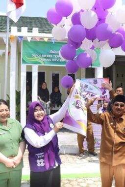 Bupati Tanjab Barat Meresmikan Posyandu 6 SPM Tungkal Ilir