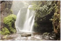 Danau dan air terjun di kaki Gunung Masurai, Kabupaten Merangin yang begitu memukau.(poto: istimewa).