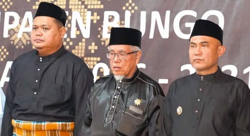 Wakil Bupati Bungo Ust. Tri Wahyu Hidayat menghadiri prosesi pengukuhan pengurus LAM Bungo masa bakti 2026–2031.(poto: jambiprima.com).