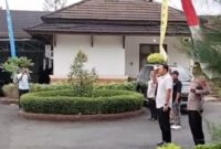 Bupati Merangin M. Syukur memimpin langsung apel pelepasan bersama Kapolres Merangin AKBP Kiki Firmansyah Effendi.(poto: meranginkab.go.id).