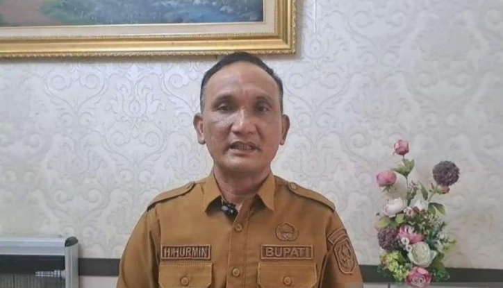 Bupati Sarolangun Hurmin menyampaikan kepastian tersebut saat menemui awak media di Sarolangun pada Senin (10/8).(poto: istimewa).