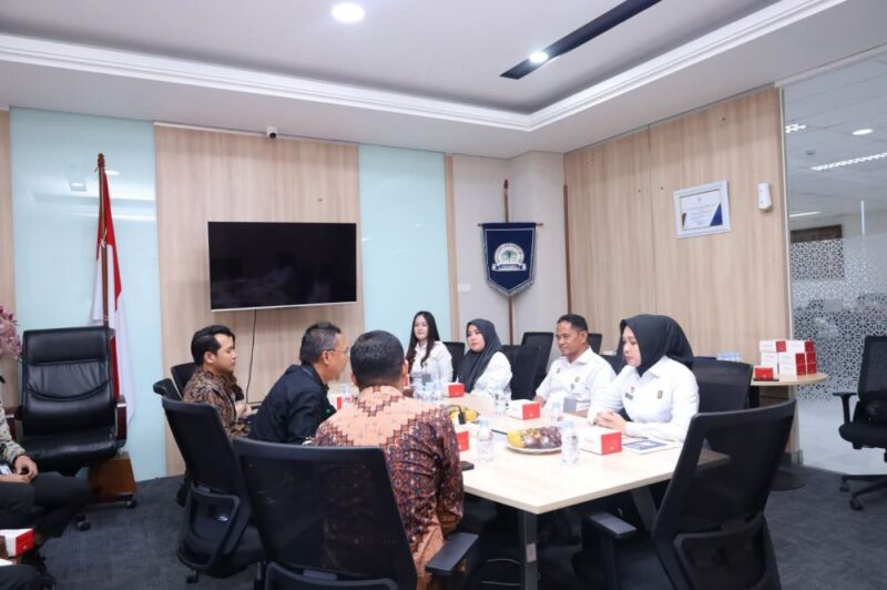 Kantor Wilayah Kementerian Hukum Jambi resmi menggandeng Bank BRI Cabang Jambi untuk memperkuat Kekayaan Intelektual UMKM Jambi.(poto: jamberita.com).