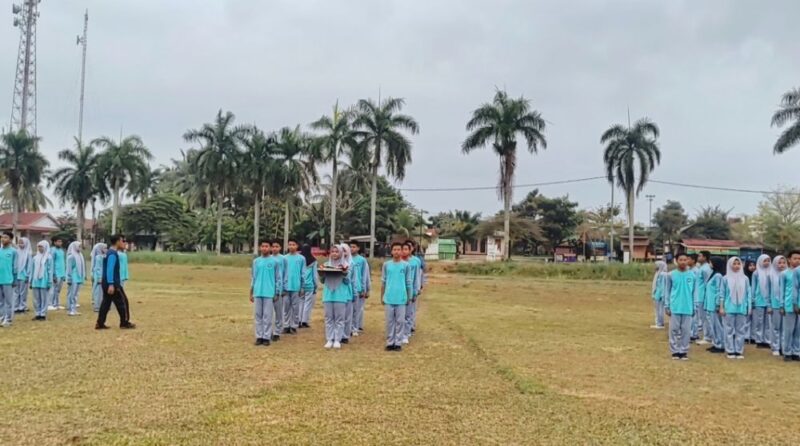 Jajaran TNI dan Polri terus mematangkan kesiapan Paskibra Kecamatan Rimbo Bujang menjelang peringatan HUT ke-81 Kemerdekaan Republik Indonesia.(poto: jambiprima.com).