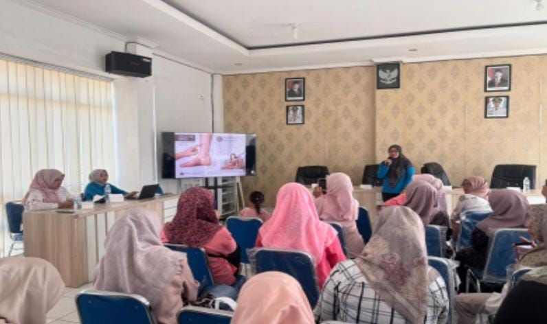 Tim UBR Jambi latih kader Posyandu cegah kecemasan kehamilan melalui program kesehatan mental ibu hamil.(poto: jamberita.com).