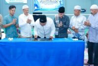 Wakil Bupati Bungo Ust. Tri Wahyu Hidayat meresmikan Hall Bulu Tangkis Pangeran di Jalan Ibrahim Syamsir.(poto: jambiprima.com).