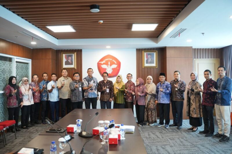 Kerja Sama UNJA BNN BPS resmi terjalin untuk memperkuat pelaksanaan Tridharma Perguruan Tinggi sekaligus merespons isu strategis di daerah.(poto: jamberita.com).