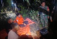 Tim Pencarian dan Pertolongan menyisir aliran Sungai Batanghari untuk menemukan pemancing tenggelam sungai batanghari pada Sabtu (15/8/2026).(poto: : jambilink.id).