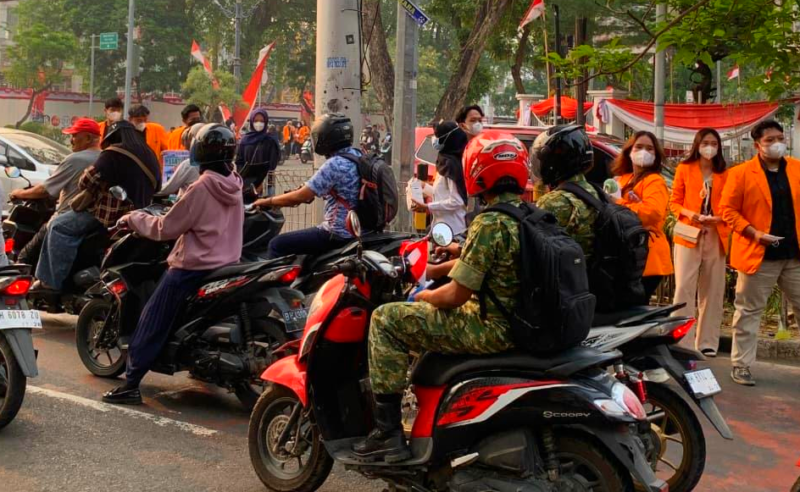 BEM Fakultas Hukum Universitas Jambi menyasar kawasan jalanan Telanaipura, Kota Jambi, pada Jumat (28/8/2026).(poto: jamberita.com).