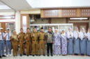 Wali Kota Sungai Penuh Alfin melepas delapan pelajar Paskibraka 2026.(poto: istimewa).