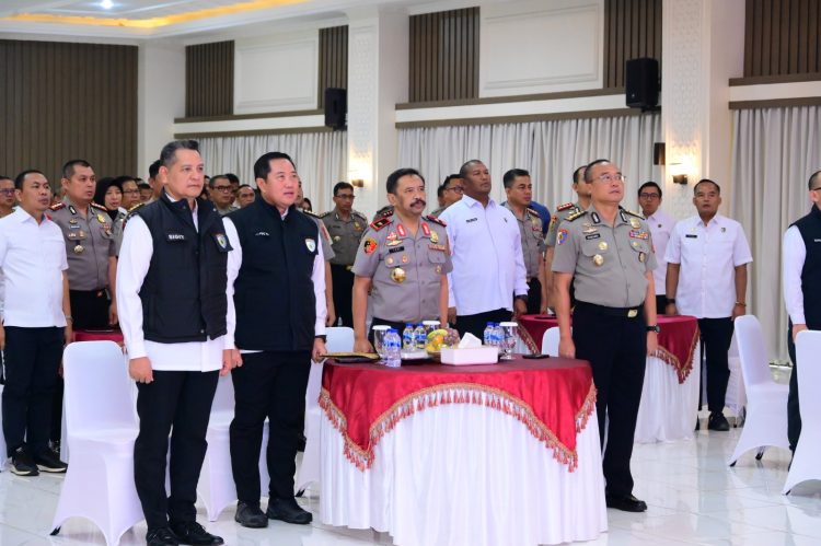 Tim pengawas internal menggelar taklimat awal pembukaan kegiatan di Aula Lantai 3 Gedung Siginjai Mapolda Jambi pada Kamis (20/8/2026).(poto: ampar.id).