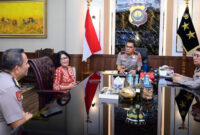 Kapolda Jambi Irjen Pol Krisno Halomoan Siregar menerima kunjungan audiensi Ketua Pengadilan Tinggi Jambi Ifa Sudewi di ruang kerjanya pada Jumat (31/7/2026).(poto: infojambi.com).