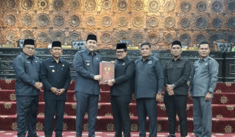Dewan Perwakilan Rakyat Daerah (DPRD) Kabupaten Merangin bersama Pemerintah Kabupaten Merangin resmi menandatangani Nota Kesepakatan KUA-PPAS APBD 2027.(poto: meranginkab.go.id).
