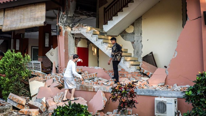 Potret Kerusakan Hotel Usai Gempa Labuan Bajo.(poto: detik.com).