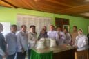 Pemerintah Kabupaten Merangin menyalurkan bantuan beras pangan alokasi tiga bulan sekaligus sebanyak 1.174 ton untuk 39.152 KPM di Pematang Kandis.(poto: kominfo).