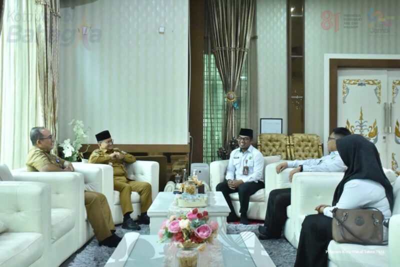 Kota Jambi resmi ditetapkan sebagai daerah pelaksana Program Kota Wakaf 2026. Penetapan ini jadi langkah strategis dorong ekonomi umat.(poto: jambilink.id).